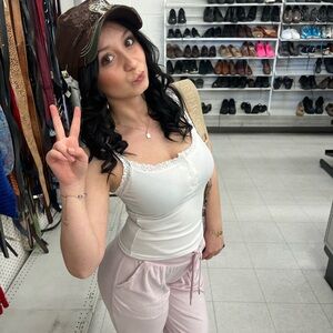 Meet your Posher, Natalie